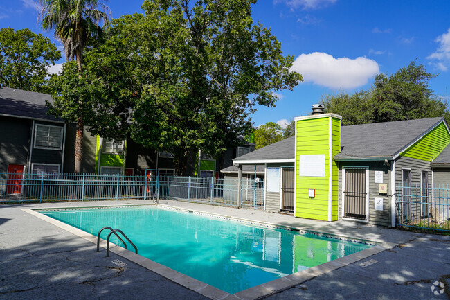 Pool and Clubhouse - Sago Palms Apartments