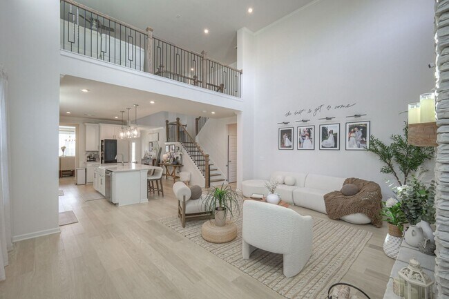 Photo - 464 Mabels Wy