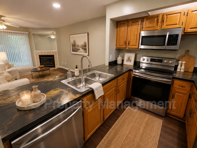 Photo - 8531 Sturbridge Cir E