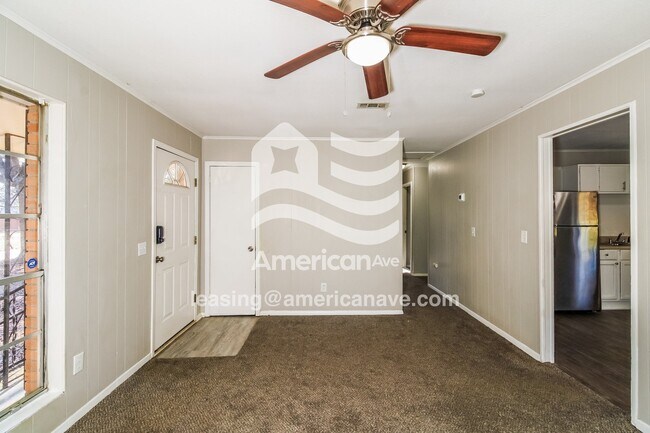 Photo - 5418 Glenn St