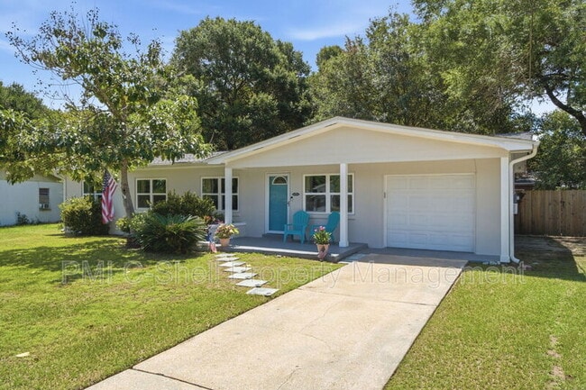 225 N Madison Dr
