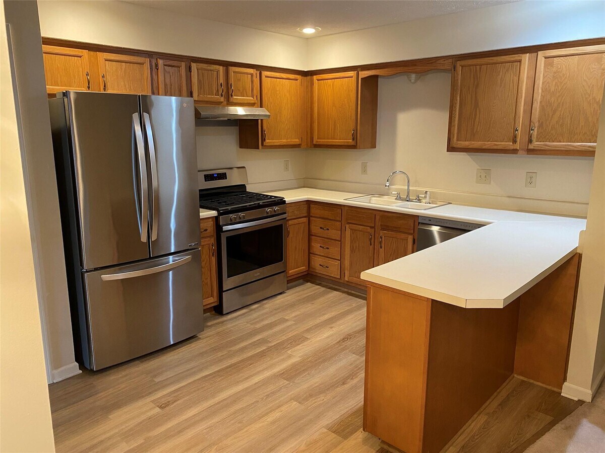 101 Mackinac Ct Rental For Rent in Indianapolis, IN