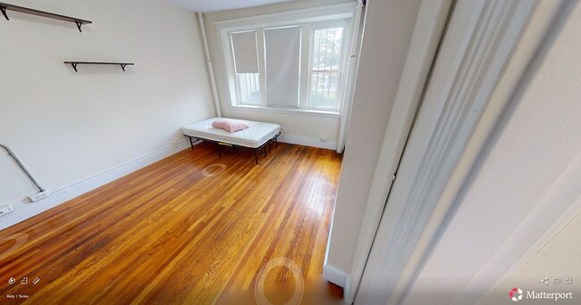 46 Chiswick Rd Unit 4