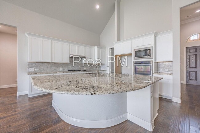 1017 Wimberly Ln