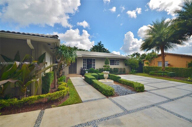 Photo - 14001 Cypress Ct