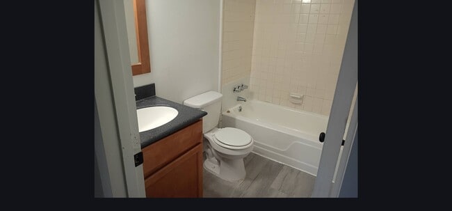 Photo - 2237 Moore Rd Unit 18 b