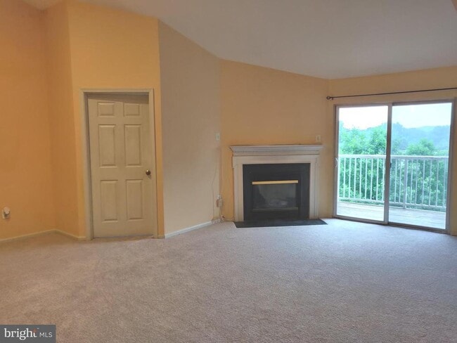 Photo - 13800 Farnsworth Ln Unit 5404
