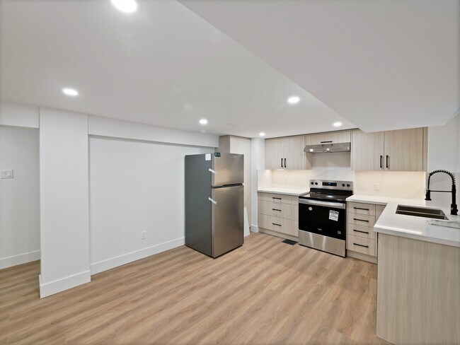 Photo - 167 Rosedale Ave