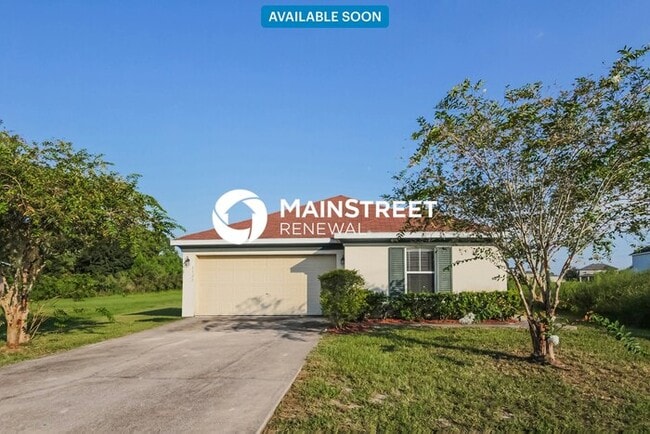 Building Photo - 3 Bedroom Pet-Friendly Home in Poinciana, ...
