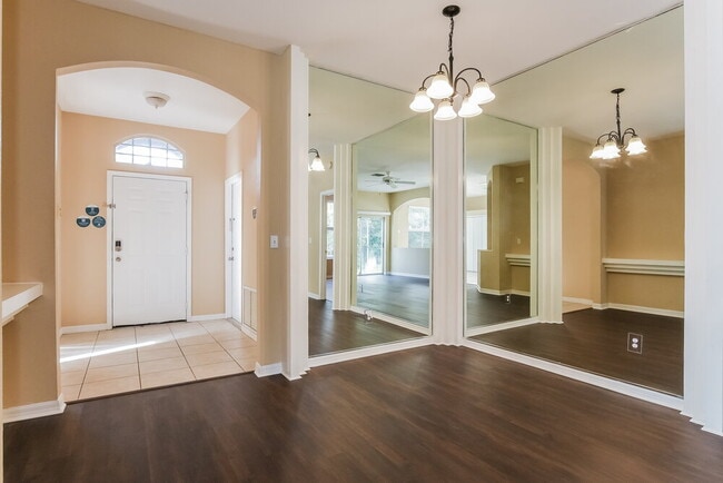 Photo - 1728 Riveredge Rd