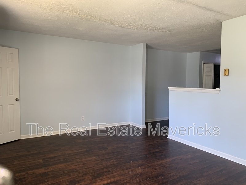 Photo - 4731 Rogers Road