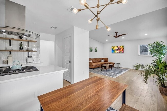 Photo - 10601 Walnut Bend Dr