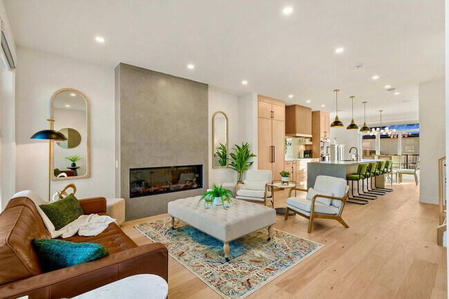 Photo - 1629 Westmount Rd NW Unit SI ID1524608P