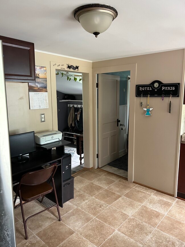 Building Photo - 4270 Wildwood Harbor Rd Rental