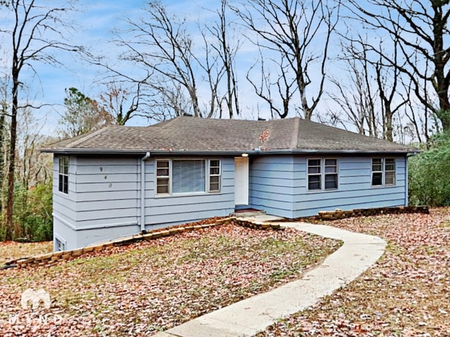Building Photo - 940 Nelson Dr