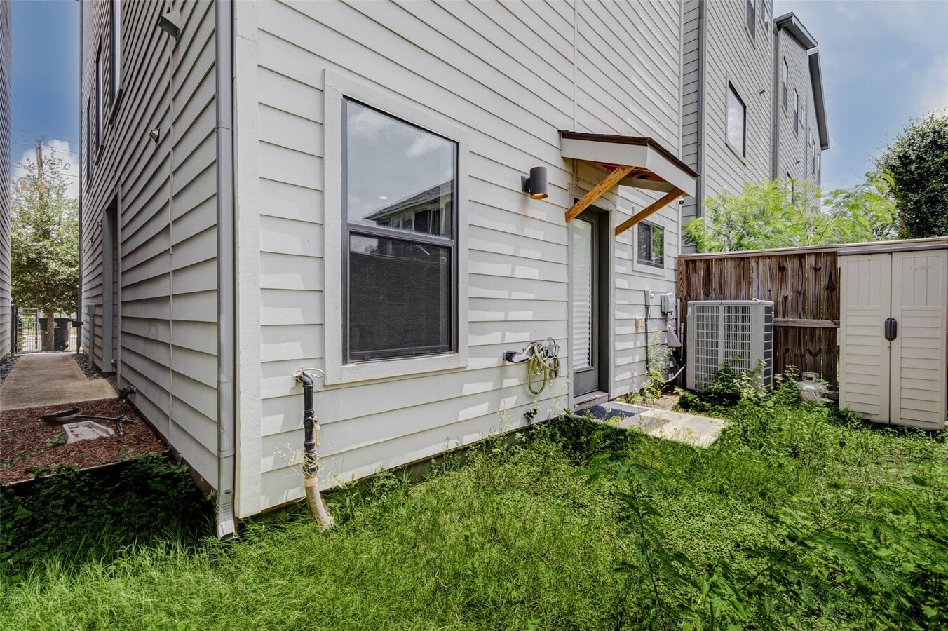 Photo - 3810 Leeland St