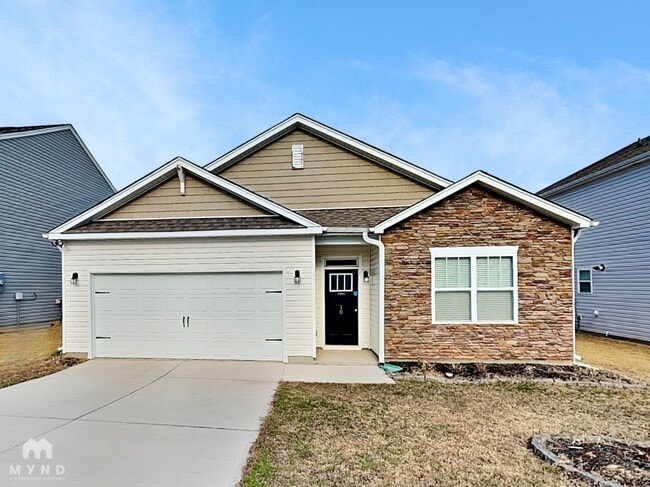 Building Photo - 10 Garden Hill Rd