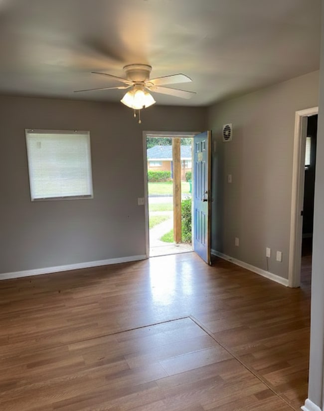 411 Birchwood Dr Unit 411
