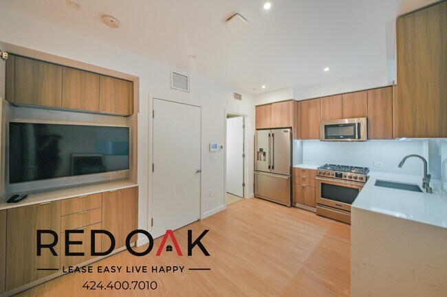 Photo - 11649 Mayfield Ave Unidad 8A