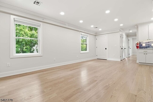 134 Snyder Ave