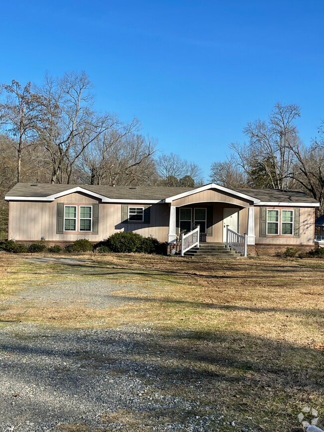 Building Photo - Cozy in the country but close to the city... Rental