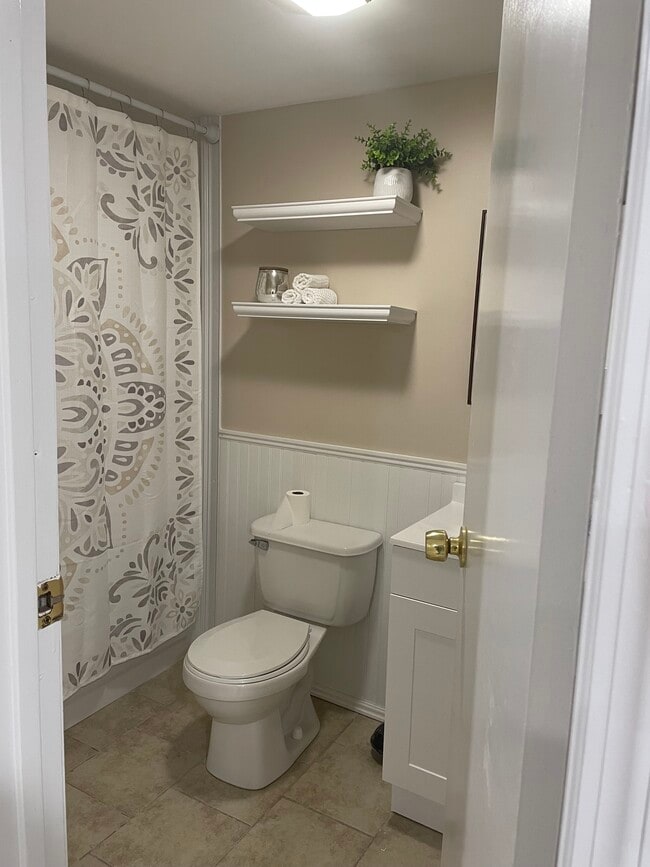 Photo - 22 Oneida Ave Unit Oneida