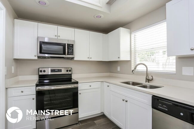 Photo - 8975 91st St N