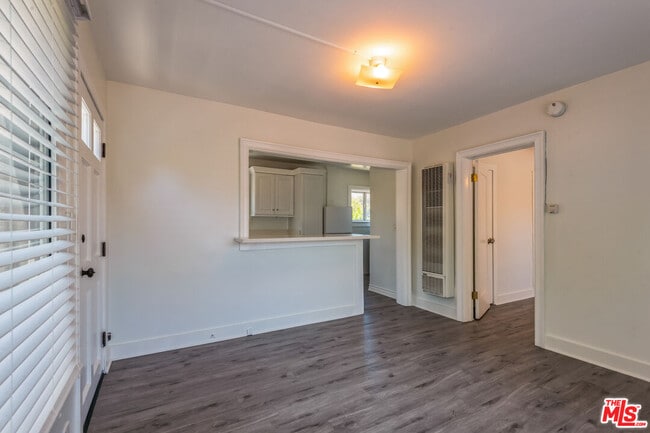 Photo - 254 5th Ave