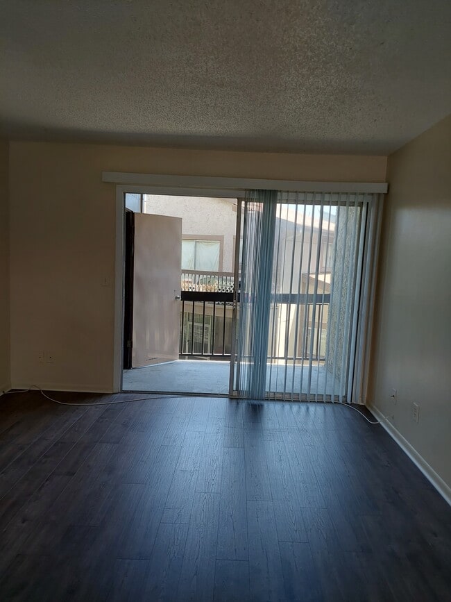 Building Photo - 6312 Newtown Cir Unit B3 Rental