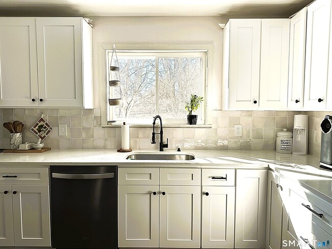 Photo - 18 Harry Brook Village Unit 18