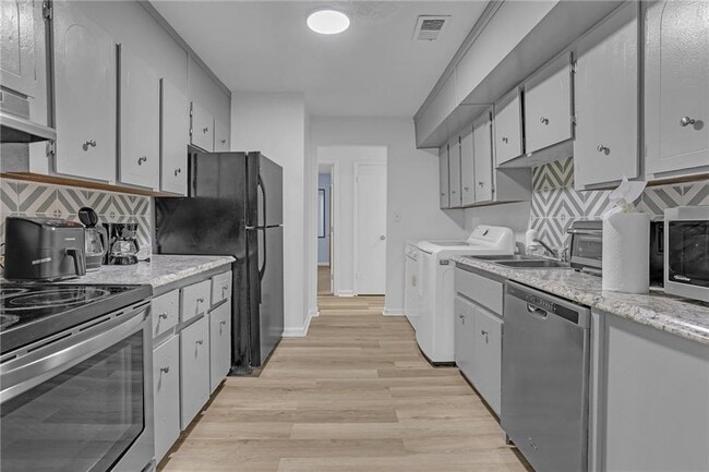 Photo - 2394 Lawrenceville Hwy