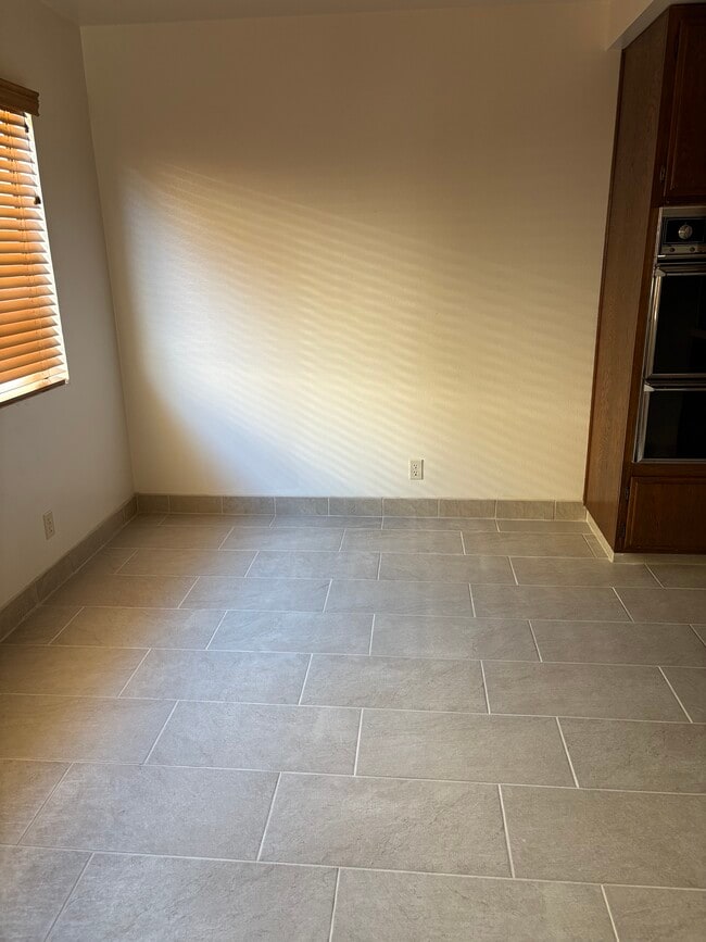 Photo - 1034 W 23rd St Unidad 2