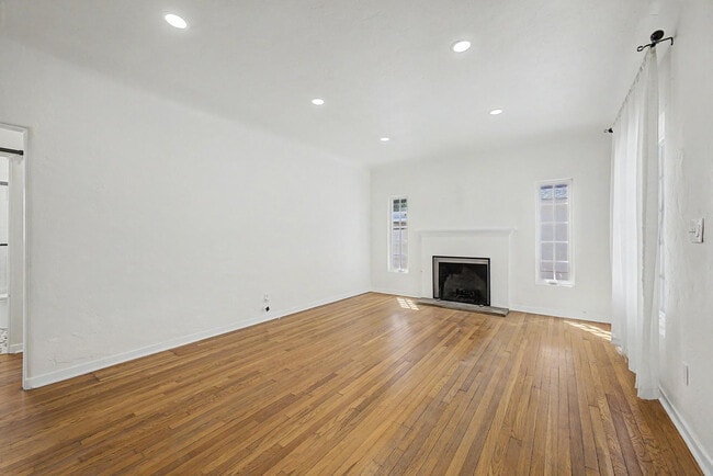 Photo - 311 West Campbell Ave