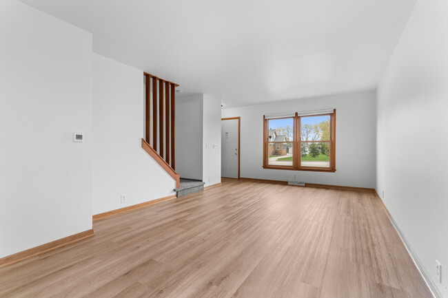 Building Photo - 5429 S 13th St Rental