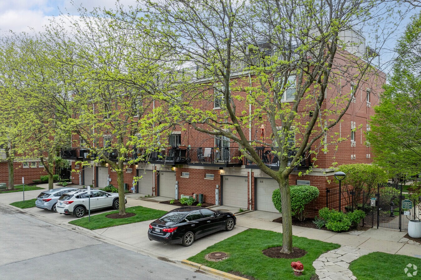 Primary - Greenview on the Park