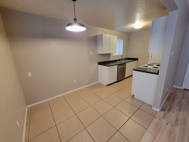 Photo - 4200 A Boyett Unidad 1