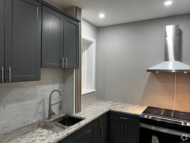Building Photo - 59 Rennell St Rental