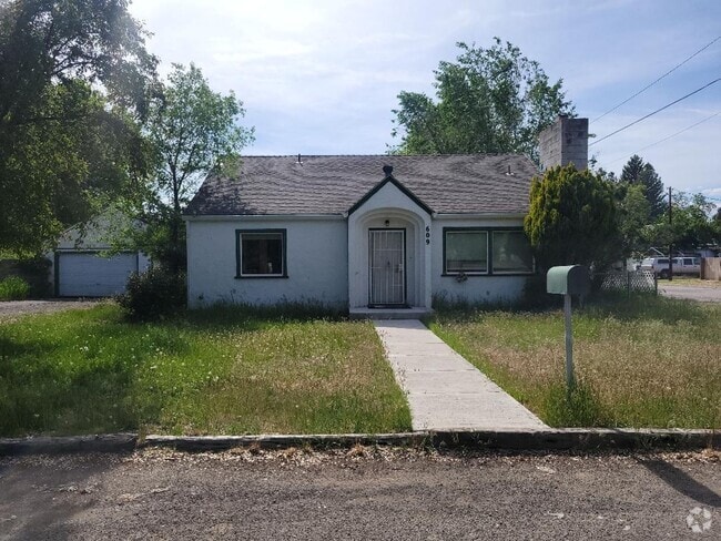 Building Photo - 609 N East A St Rental