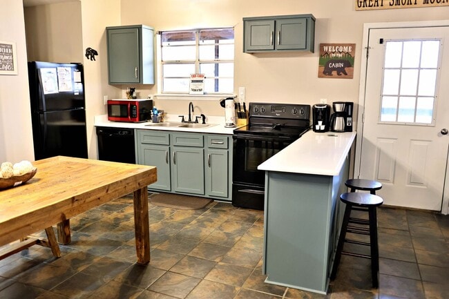 Photo - Move In Ready!!