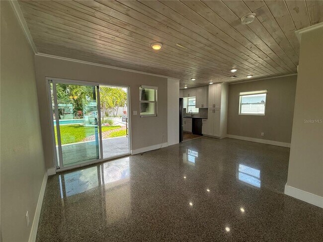 Photo - 3665 Belle Vista Dr E