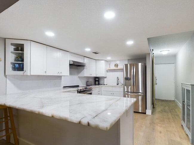 Building Photo - 151 Calhoun Ave Unit 108