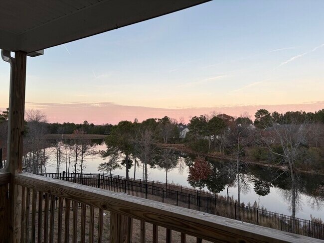 Photo - 407 Lakemont Dr