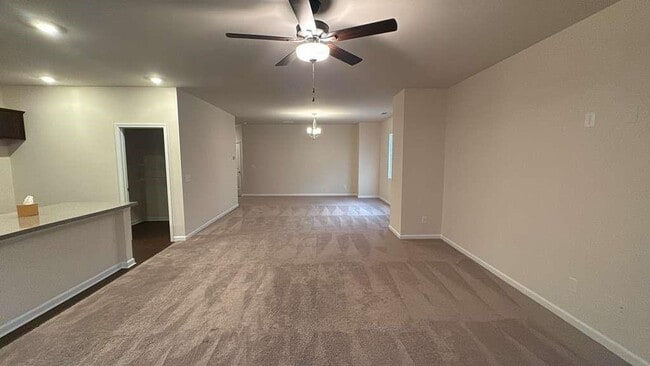 Photo - 105 Berry Dr