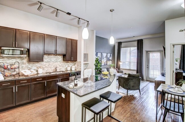 Mason At Alameda Station Apartments For Rent In Denver Co Forrent Com