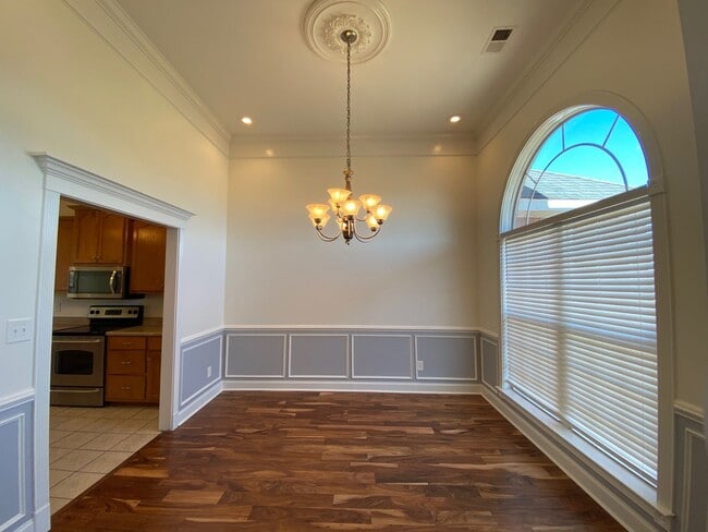 Photo - 141 Addington Dr