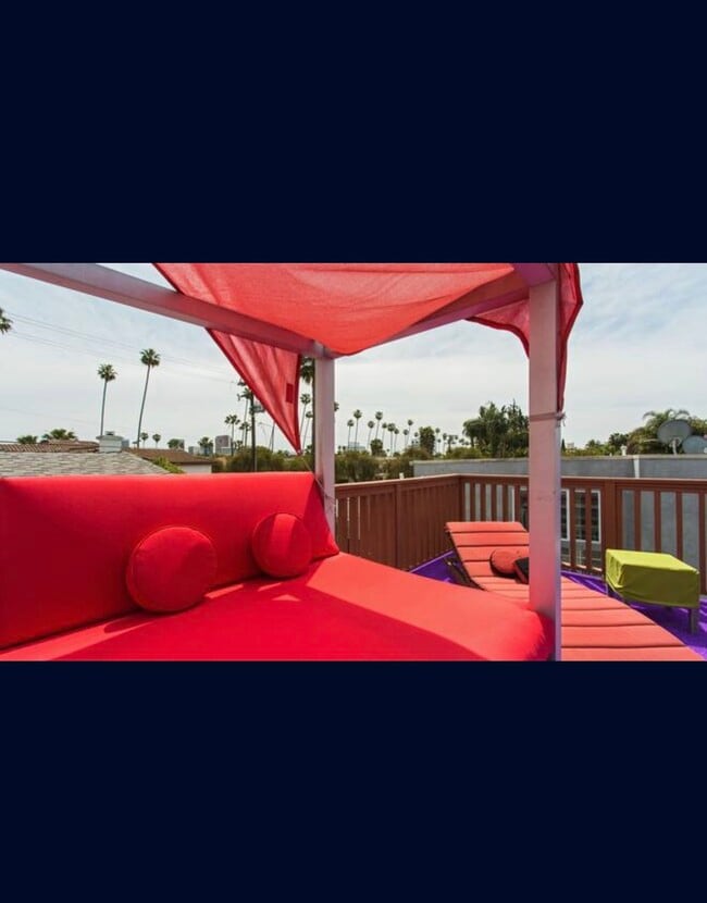 Photo - 8661 Clifton Way