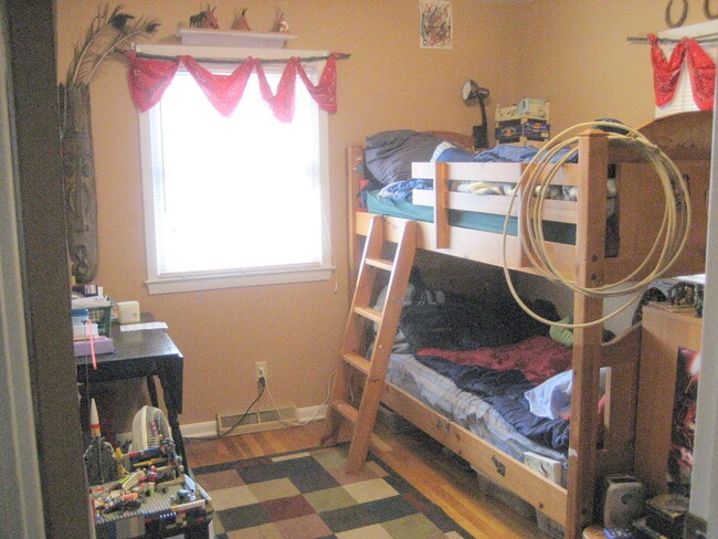 Photo - 604 Summit Rd