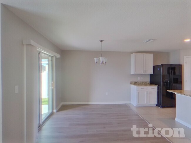 Photo - 2007 12th St SE