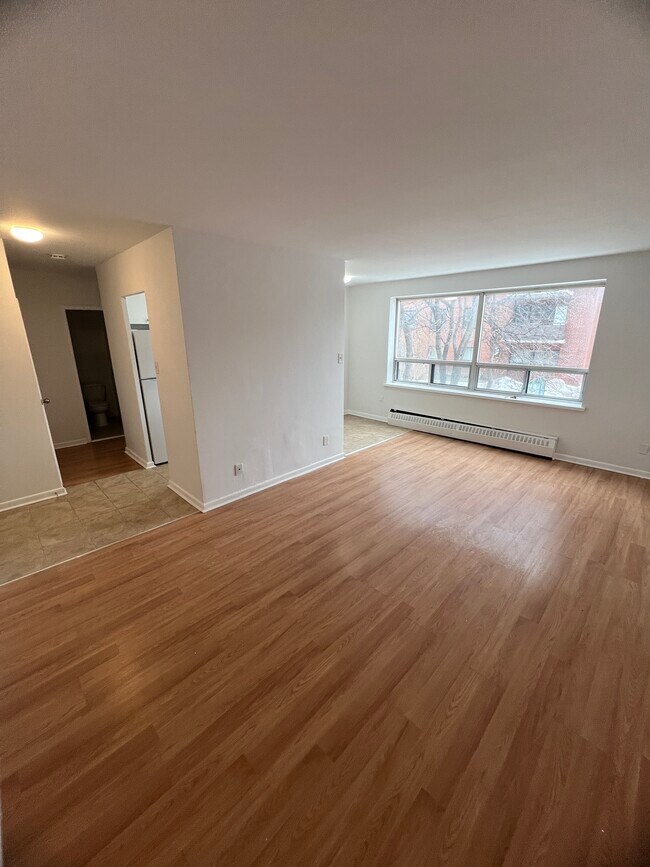 Photo - 1535 Birchmount Rd