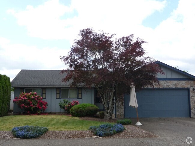 Building Photo - Close to shopping Rental